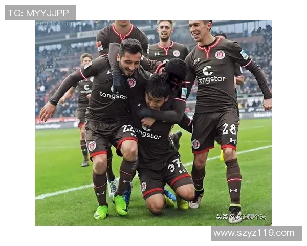 温哥华白帽与费城联合的精彩对决展现足球魅力与团队精神